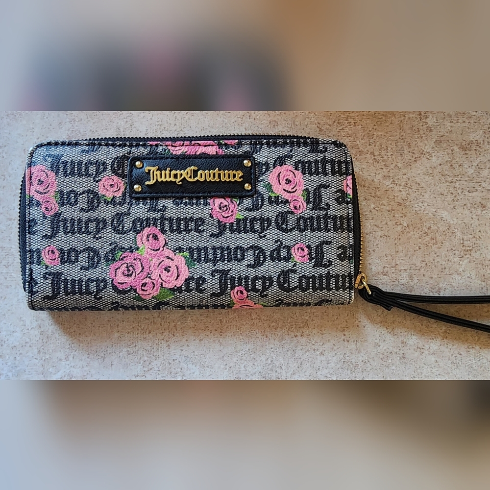 New No tag Juicy Couture pink bloom rose wallet wristlet